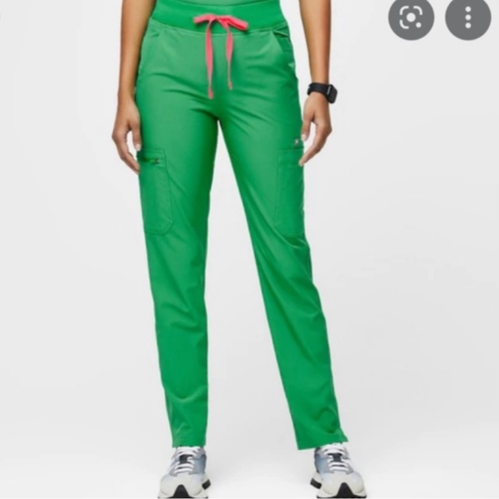 FIGS Women’s Safety Green Yola High Waisted FreeX